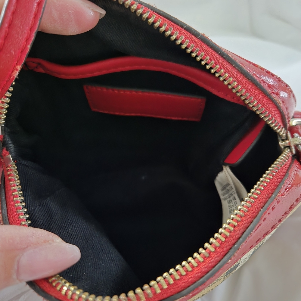 Burberry Red and Tan Checkered Women's Bag - Picture 5 of 5